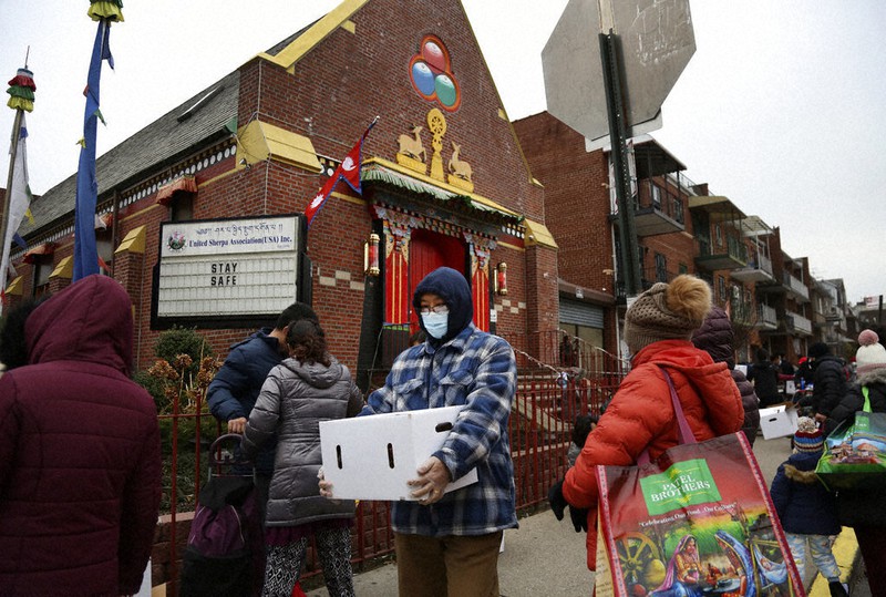 Buddhist temple food pantry a lifeline for Nepalese students in US