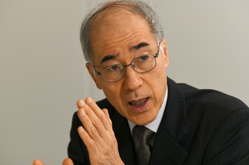 インタビューに答える原子力損害賠償・廃炉等支援機構の山名元(はじむ)理事長=東京都港区で2月5日、内藤絵美撮影