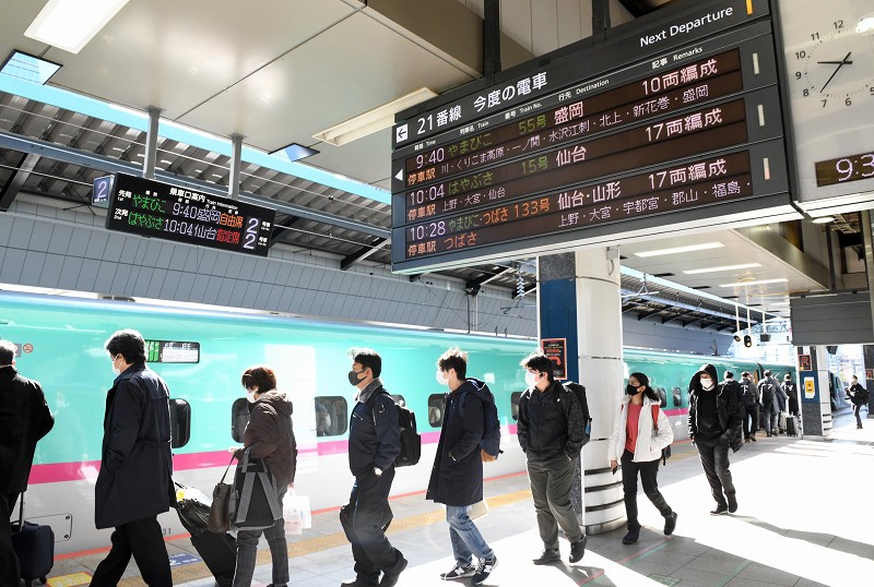東北新幹線 11日ぶりに全線で運転再開 写真特集1 5 毎日新聞