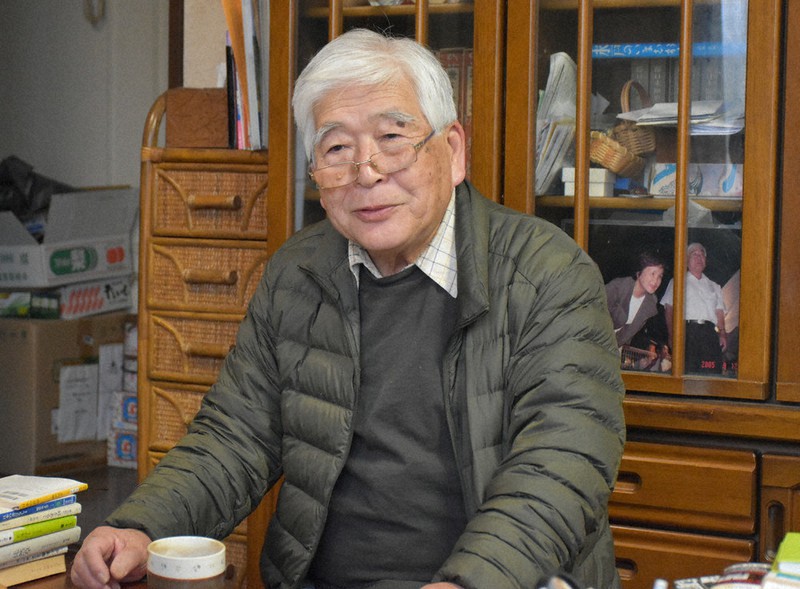 2011年3月の東京電力福島第1原発事故について振り返る村上達也・前東海村長=茨城県東海村で2021年2月15日午後1時6分、小林杏花撮影