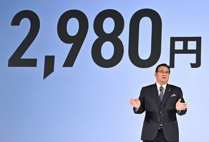 ドコモ社長「値下げ競争追い風に」 守りの巨艦は変われるか | 毎日新聞