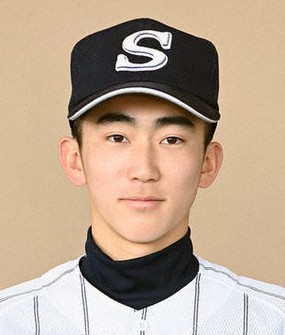松本翔矢選手(2年)=広島県三次市のみよし運動公園野球場で、猪飼健史撮影