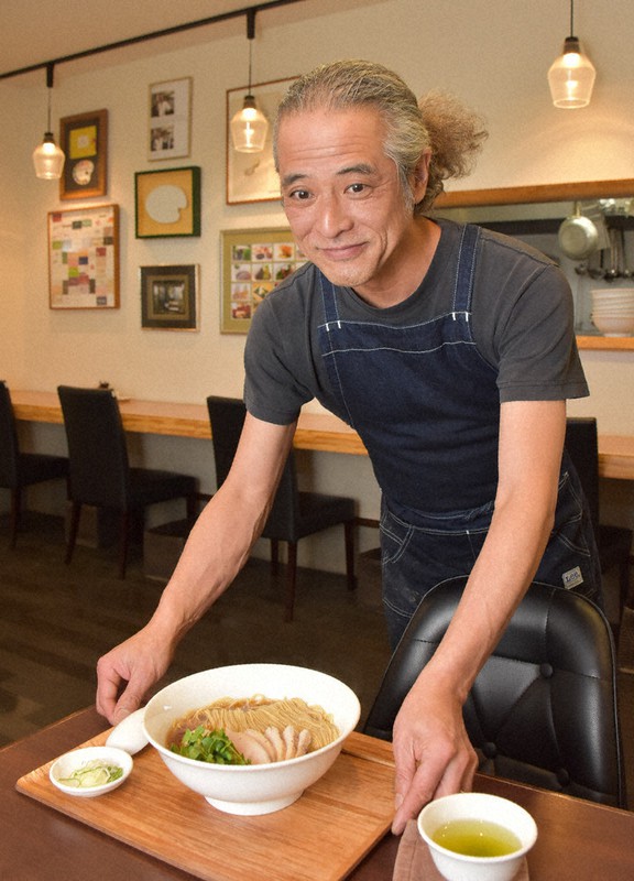 ひと しずおか フレンチシェフから転身 ラーメン ル デッサン 店主 増田稔明さん 55 静岡 毎日新聞