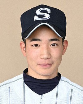 上戸一輝選手(1年)=広島県三次市のみよし運動公園野球場で、猪飼健史撮影
