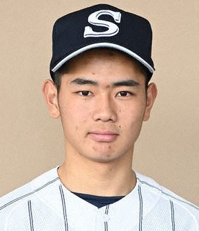 金澤涼弥選手(1年)=広島県三次市のみよし運動公園野球場で、猪飼健史撮影