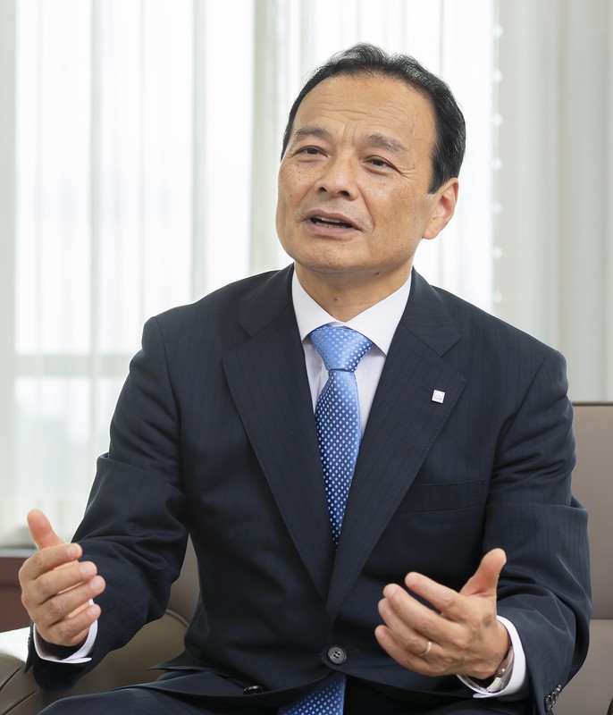 小宮暁氏