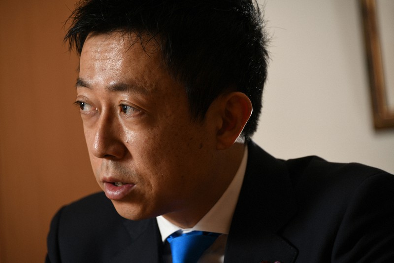 インタビューに答える井出庸生・衆院議員=東京都千代田区で2021年3月3日、内藤絵美撮影