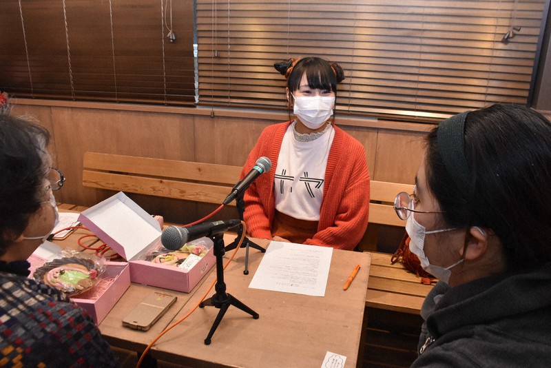 石巻の ほやドル 津波で犠牲になった祖父への 手紙 を歌に 毎日新聞