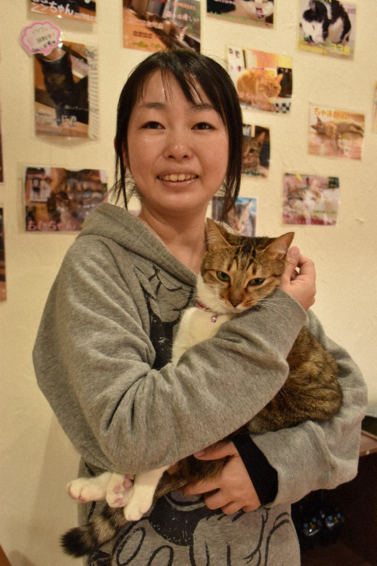 この街で生きる 震災１０年 ２ 福島から高山へ 五十嵐浩子さん ３７ 保護猫施設を開業 岐阜 毎日新聞