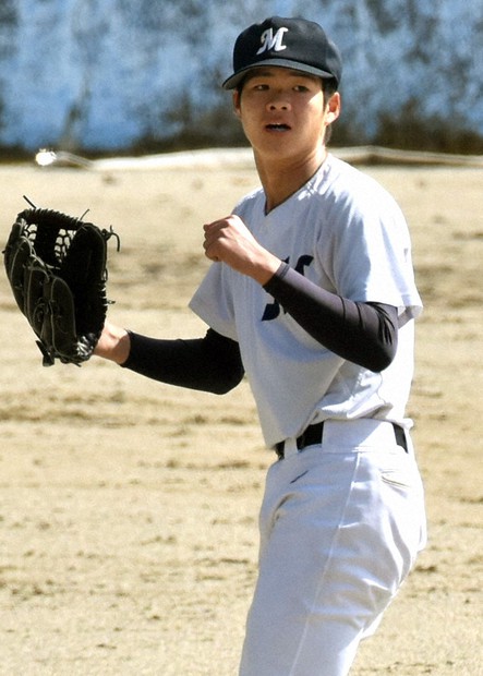 強く、前に・明徳義塾：選手紹介／9 ／高知 | 毎日新聞