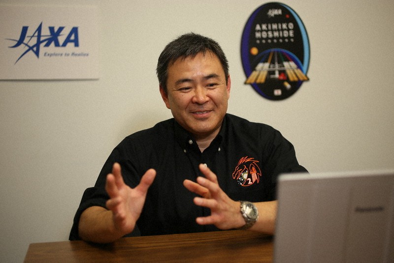 オンライン形式で記者会見をする星出彰彦宇宙飛行士=2021年3月2日(JAXA提供)