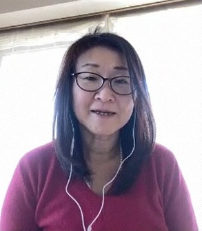 オンラインで取材に応じ、大津市に避難していた当時を振り返る石川たか子さん=2021年2月27日、ウェブ会議システム「Zoom」より