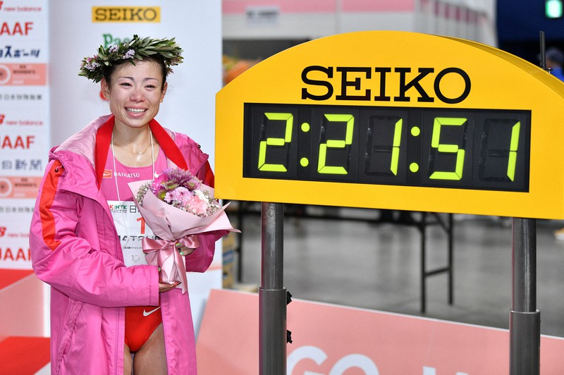 2時間21分51秒でフィニッシュした松田瑞生=バンテリンドームナゴヤで2021年3月14日午前11時36分、兵藤公治撮影