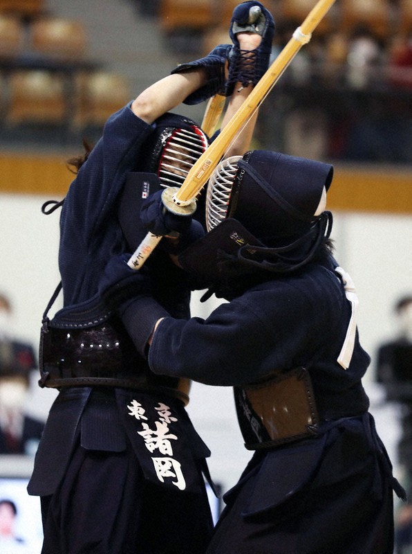 剣道 全日本選手権 女子 諸岡 初優勝 毎日新聞 剣道 全日本選手権 女子 諸岡 初優勝 毎日新聞
