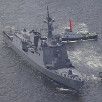 海上自衛隊　護衛艦はぐろ　G-SHOCK 昨年抜鋲した海自最新イージス艦「はぐろ」がピットロードより登場
