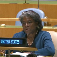 国連総会の会合で演説する米国のトーマスグリーンフィールド国連大使＝2021年3月19日、国連のウェブTVより