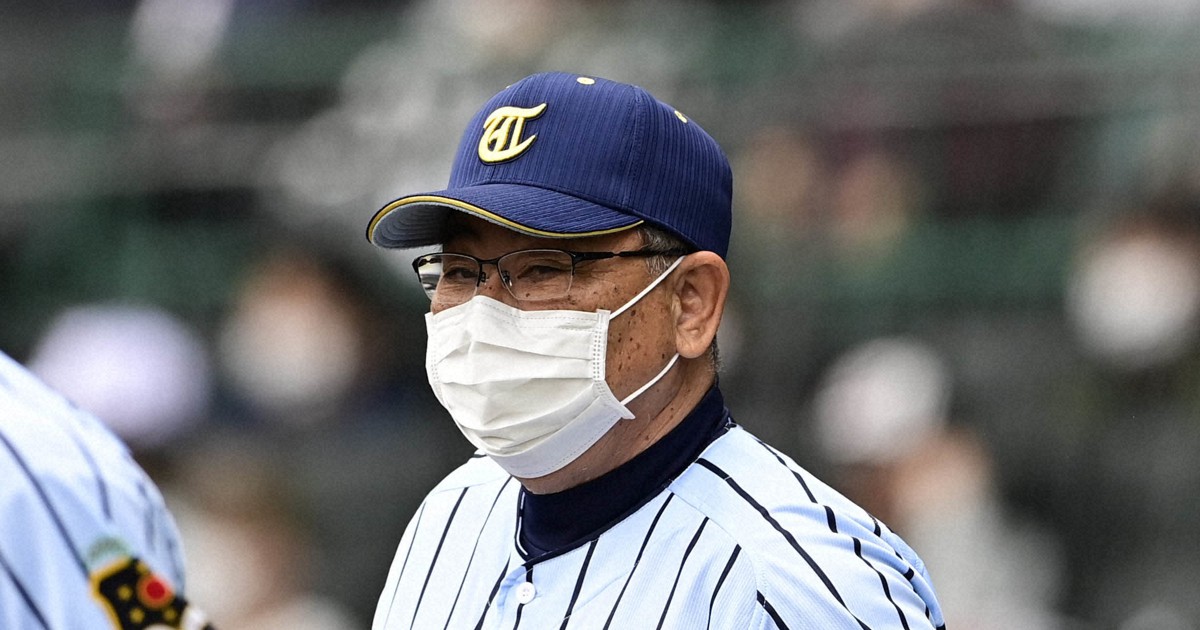かつて率いた母校に敗戦 東海大甲府・村中監督 選抜高校野球 | 毎日新聞
