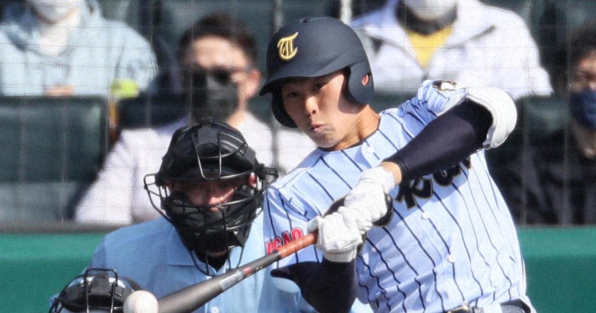 東海大菅生・鈴木悠平 切り札狙い、大会初アーチ 選抜高校野球 | 毎日新聞