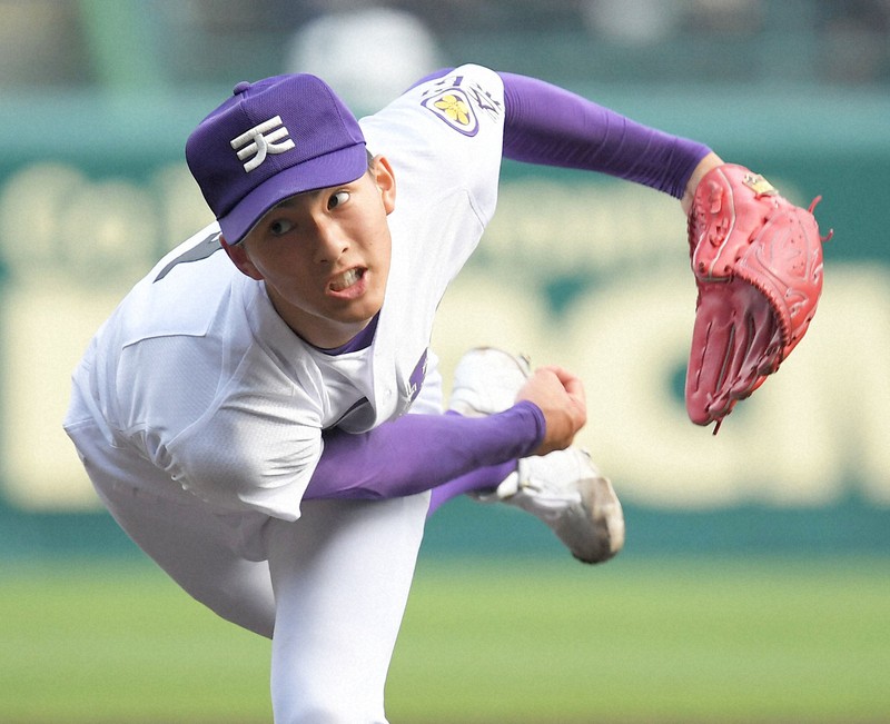 身長差30センチ 天理・達の快投導く政所の配球 選抜高校野球 | 毎日新聞