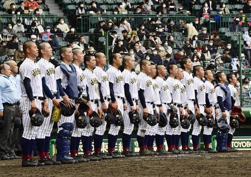 ミックスゾーン：センバツ 鳥取城北 山陰に春呼ぶ初勝利 | 毎日新聞