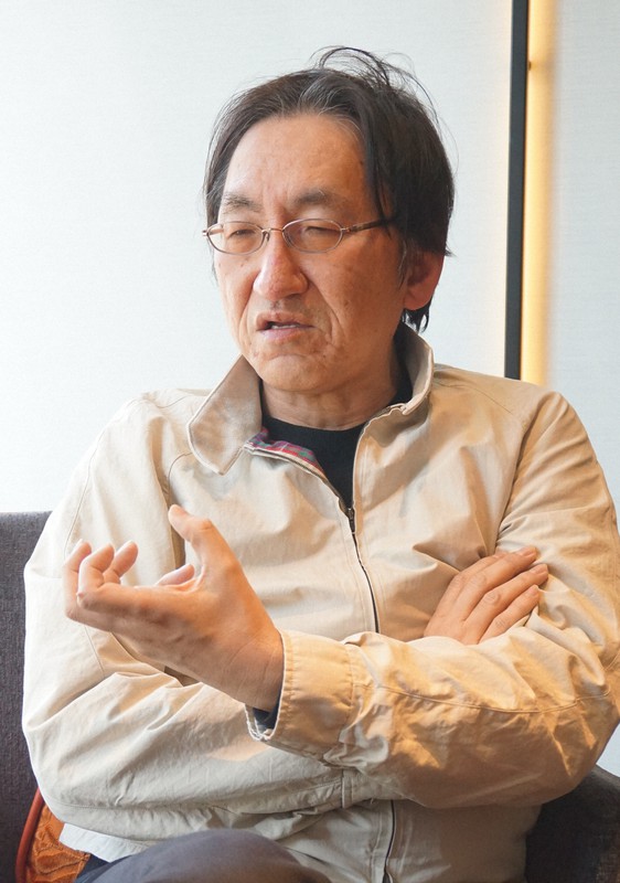 「マルクスよりマルクス主義が大事」と語る酒井隆史・大阪府立大教授=大阪市で2021年2月25日、清水有香撮影