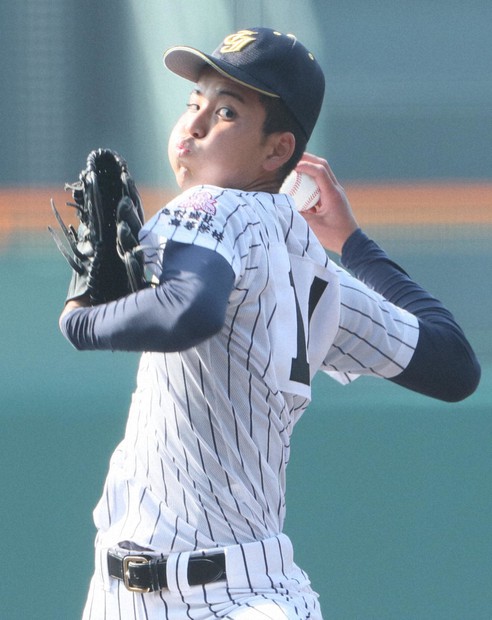 鳥取城北の右腕・山内 花開いたウチナーンチュ 選抜高校野球 | 毎日新聞