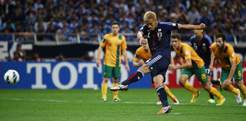 ともに・共生社会めざして：闇切り裂いた本田のゴール ロービジョン