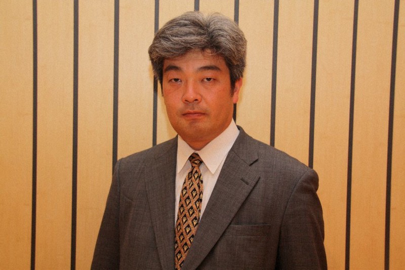 東京大公共政策大学院の鈴木一人教授=本人提供
