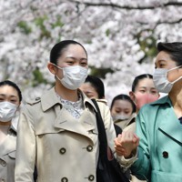 宝塚音楽学校40人にサクラサク 今年も合格発表の掲示見送り 写真特集5 6 毎日新聞