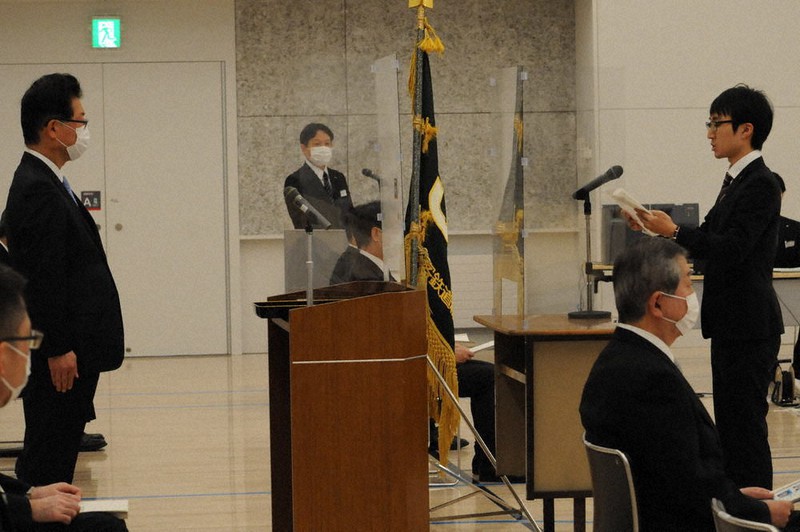 密避け 新たな一歩 コロナ下の入社式 オンライン開催も 北海道 毎日新聞