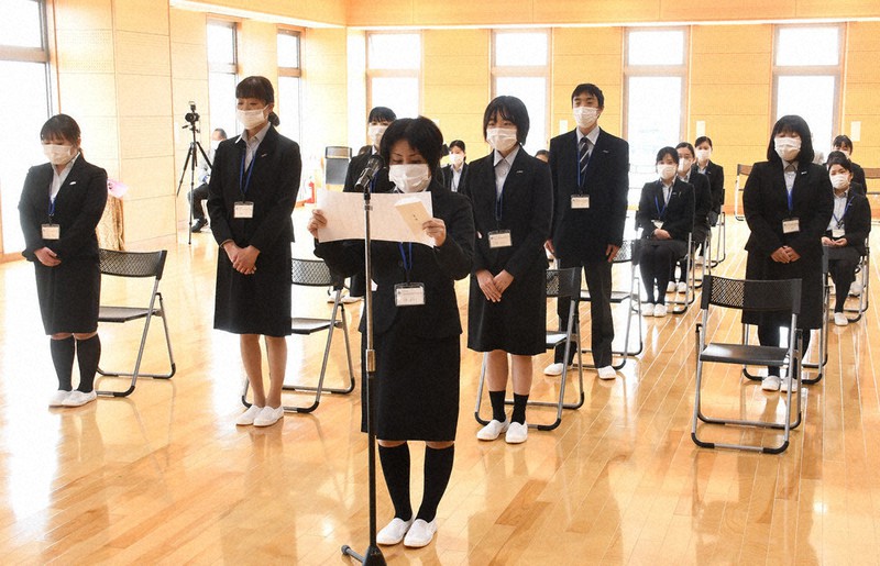 京都医師会看護学校 医療人へ新たな一歩 入学式に３９期生９人 福岡 毎日新聞