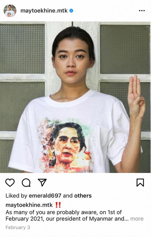 自身のインスタグラムでクーデターへの抗議の意思を示す女優のメイトーカインさん=インスタグラムより