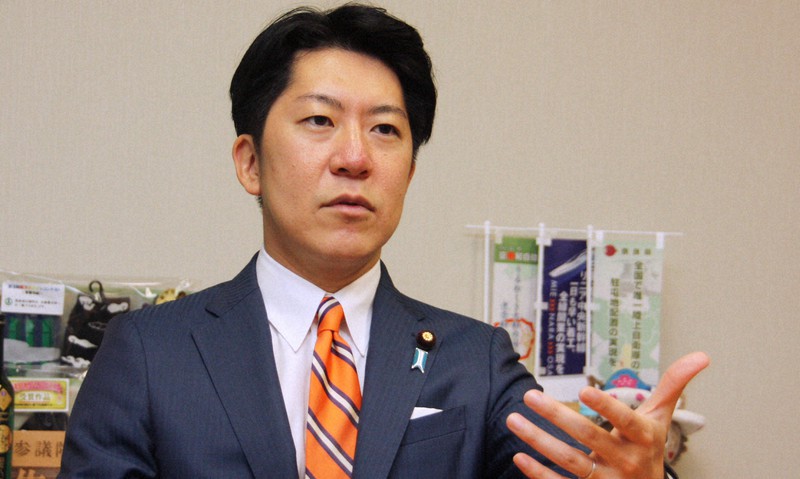 佐藤啓氏=高橋恵子撮影