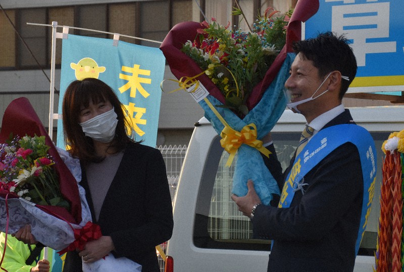 ４市長 市議選告示 磐田は草地氏 無投票初当選 １８日投開票 静岡 毎日新聞