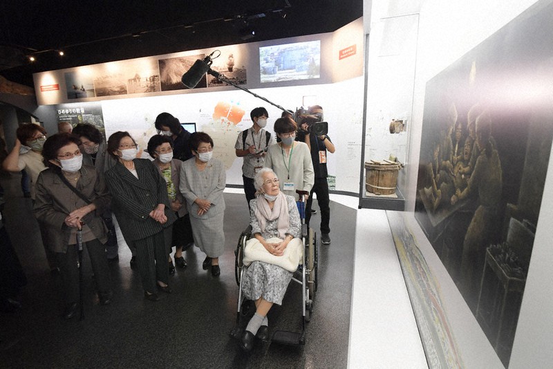 毎小ニュース 社会 沖縄 ひめゆり資料館が新しく 毎日新聞