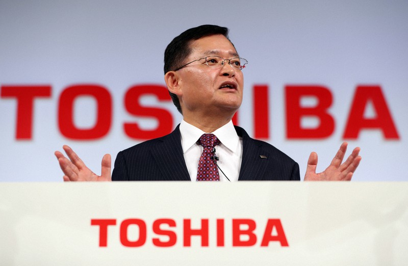 中期経営計画を発表する東芝の車谷暢昭会長兼最高経営責任者(当時)=2018年11月8日、小川昌宏撮影