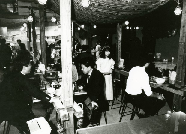 80年代にキリンがてがけていた直営レストラン「DOMA」。原宿は神宮前交差点近くのビル、その地下一階にあった。