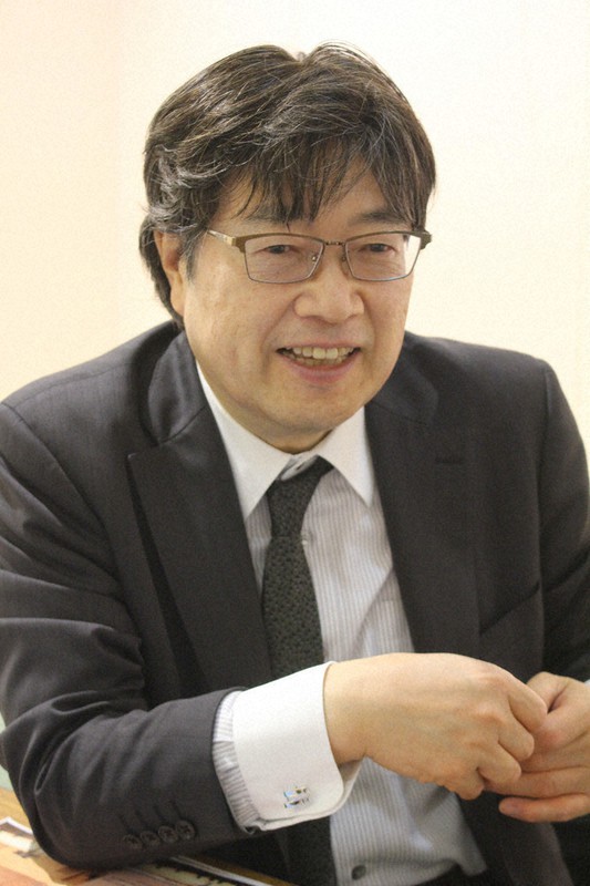 新ホールへの思いを語る梅津学長=都内で