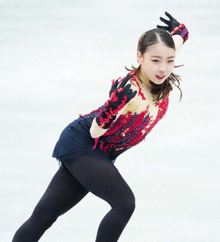 女子SP、演技をする紀平梨花=丸善インテックアリーナ大阪で2021年4月15日(代表撮影)