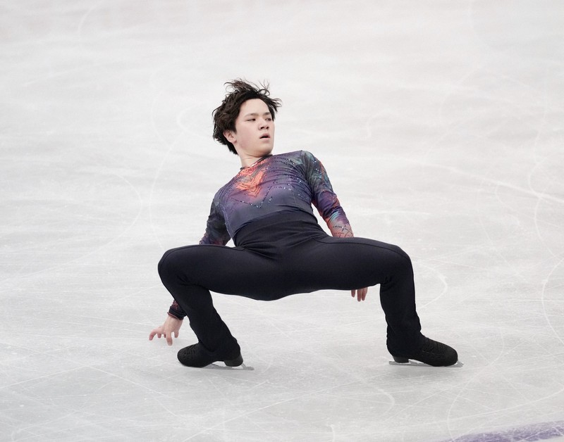 男子SPで演技する宇野昌磨=丸善インテックアリーナ大阪で2021年4月15日(代表撮影)