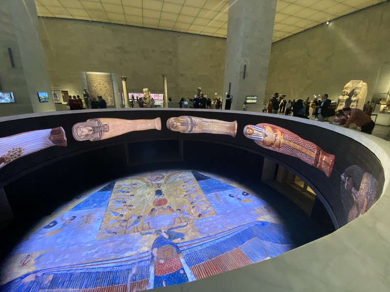 エジプト文明博物館 ファラオのミイラや副葬品 収蔵品を見る
