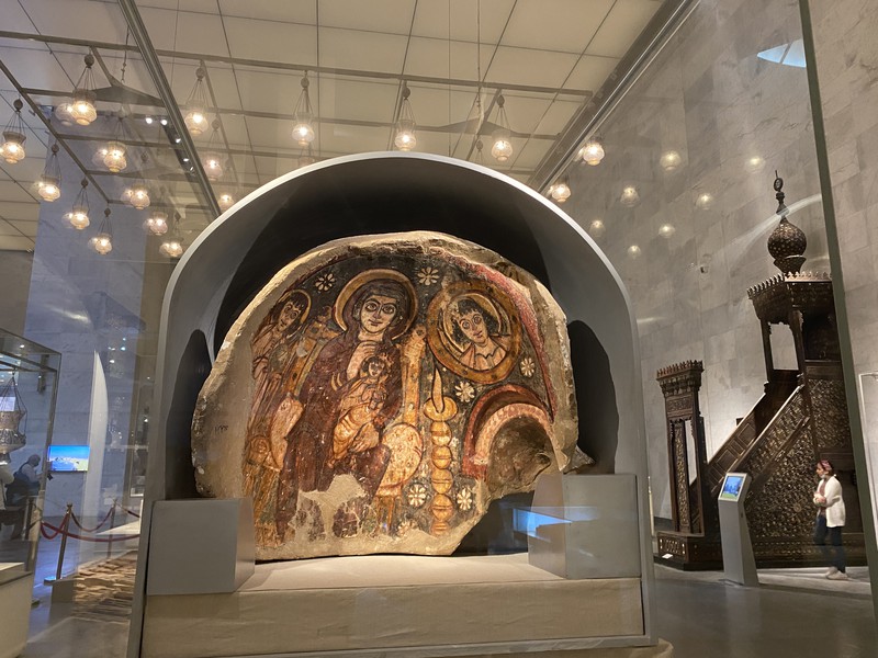 エジプト文明博物館 ファラオのミイラや副葬品 収蔵品を見る [写真特集