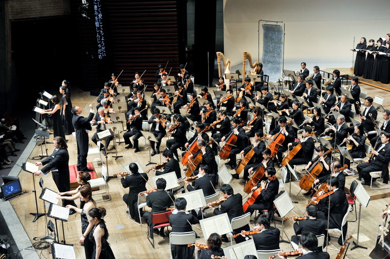 2010年の東京・春・音楽祭より演奏会形式で上演された「パルジファル」。今年の音楽祭はオンラインと併せて4月23日(配信は5月1日)まで開催されている 写真提供:東京・春・音楽祭実行委員会/撮影:青柳 聡