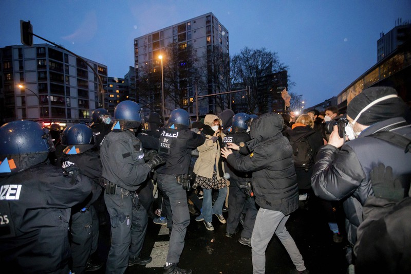 Protests after Germany's top court nixes Berlin rent cap The Mainichi
