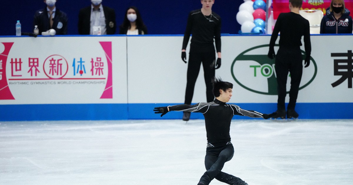 フィギュア スケート 世界国別対抗戦：羽生結弦 練習で4回転アクセル