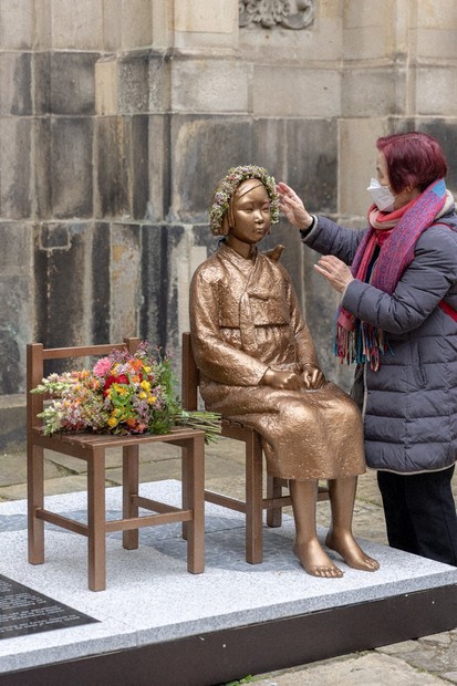 少女像、独でまた展示 韓国系団体が企画 | 毎日新聞