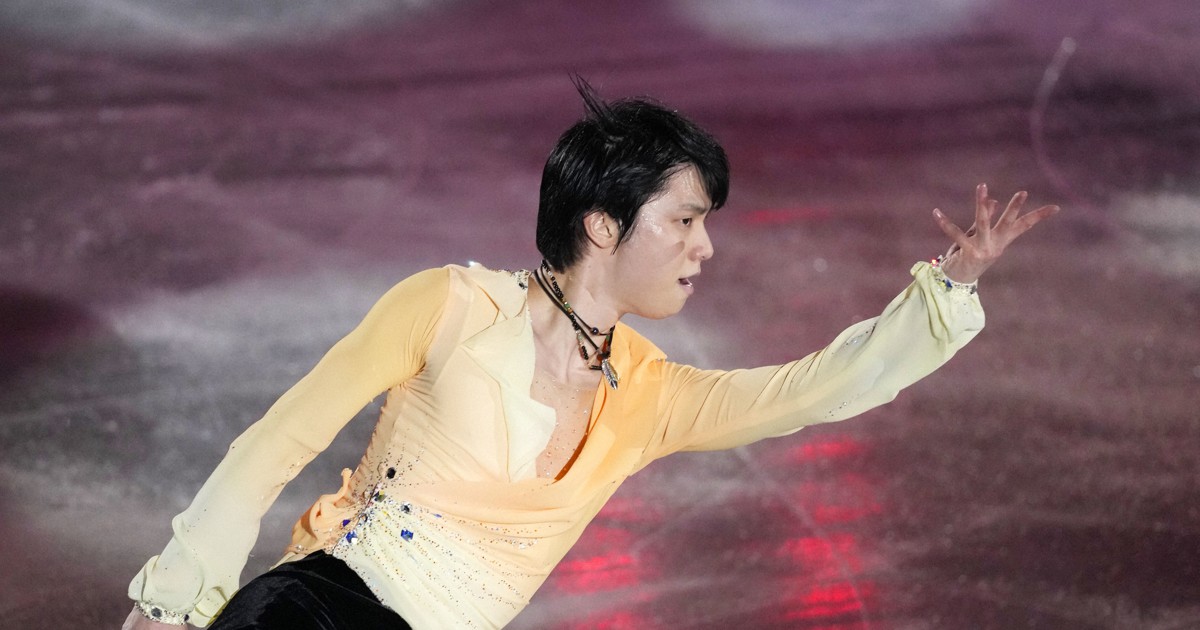 羽生結弦　スポーツ新聞　　国別対抗　エキシビション　2枚　スポニチ　スポーツ報知 読売新聞写真部 on X: 