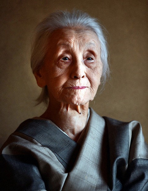 悼む 美術家 篠田桃紅さん ３月１日死去 １０７歳 毎日新聞