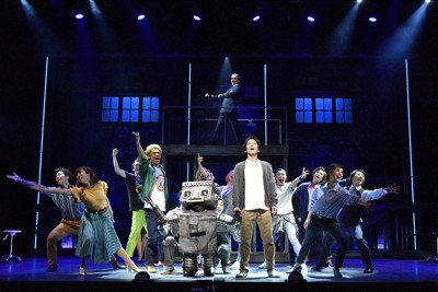 「ロボット・イン・ザ・ガーデン」の一場面＝阿部章仁さん撮影