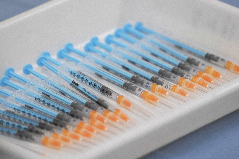 Japanese local gov'ts throw away leftover COVID vaccines after